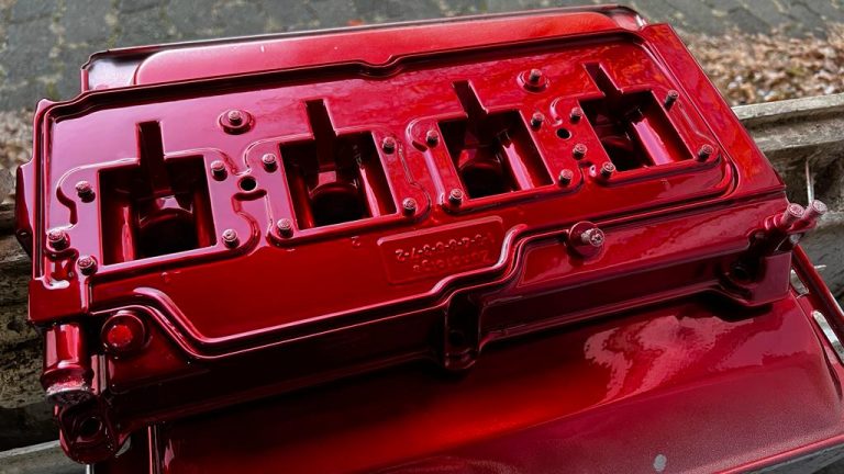 Ventildeckel candy rot pulverbeschichtet Strahlarbeiten Pulverbeschichtungen Dietzhölztal