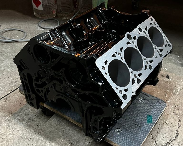 Motorblock pulverbeschichtet Strahlarbeiten Pulverbeschichtungen Dietzhölztal